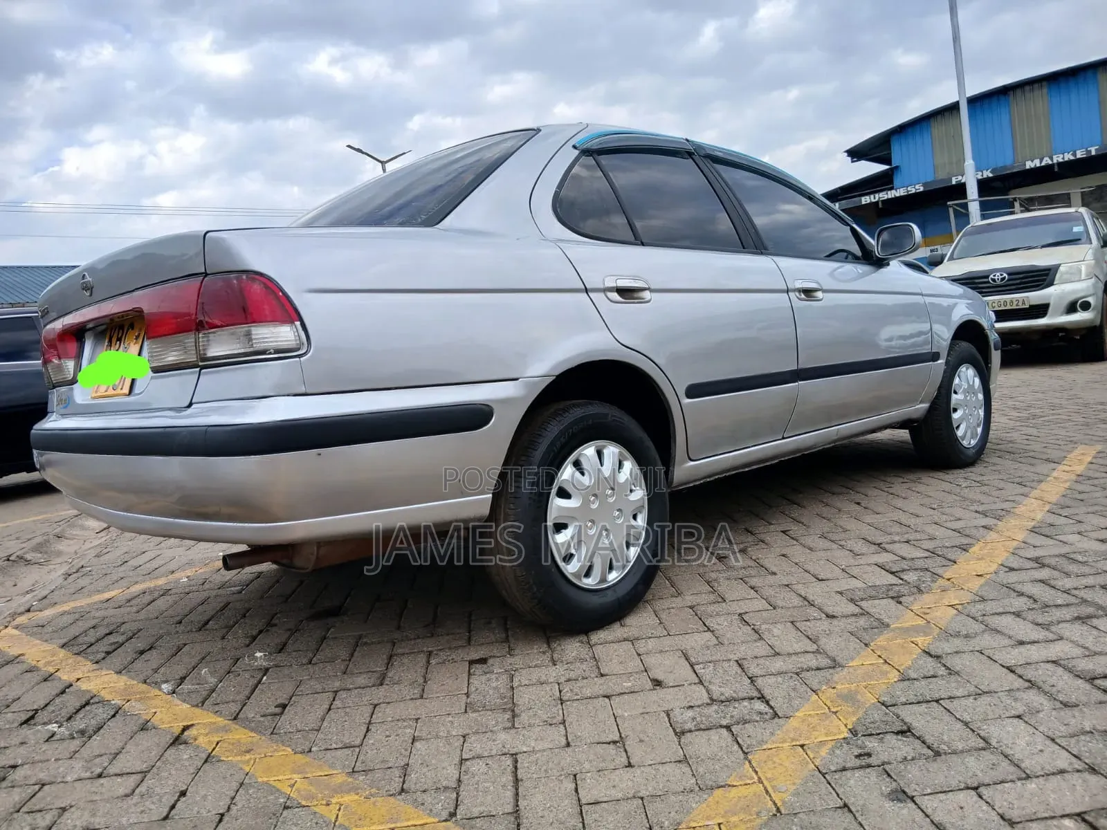 Nissan FB15 2002 Silver