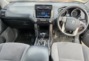 Toyota Land Cruiser Prado 2012 Black