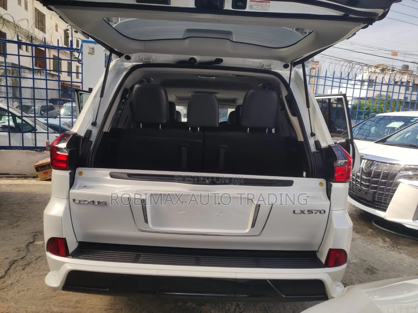Toyota Land Cruiser 2019 White