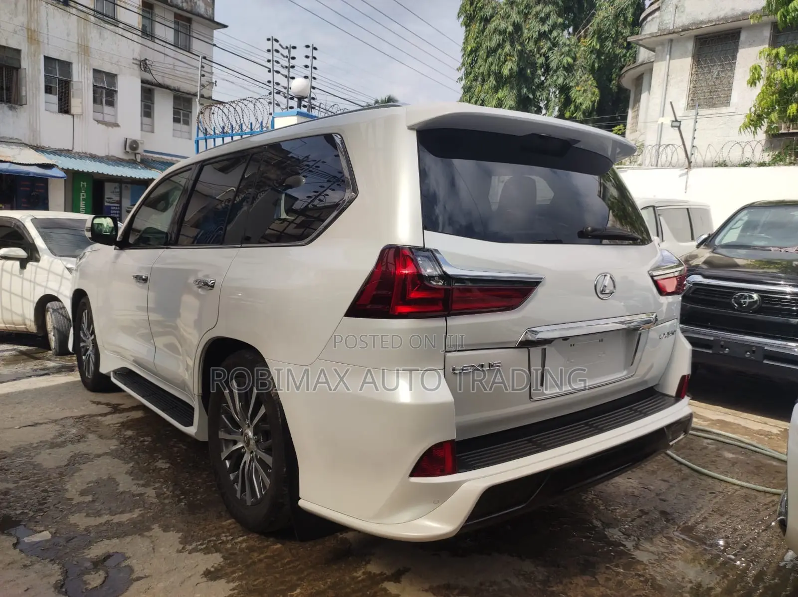 Toyota Land Cruiser 2019 White