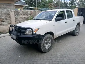 Toyota Hilux 2007 White