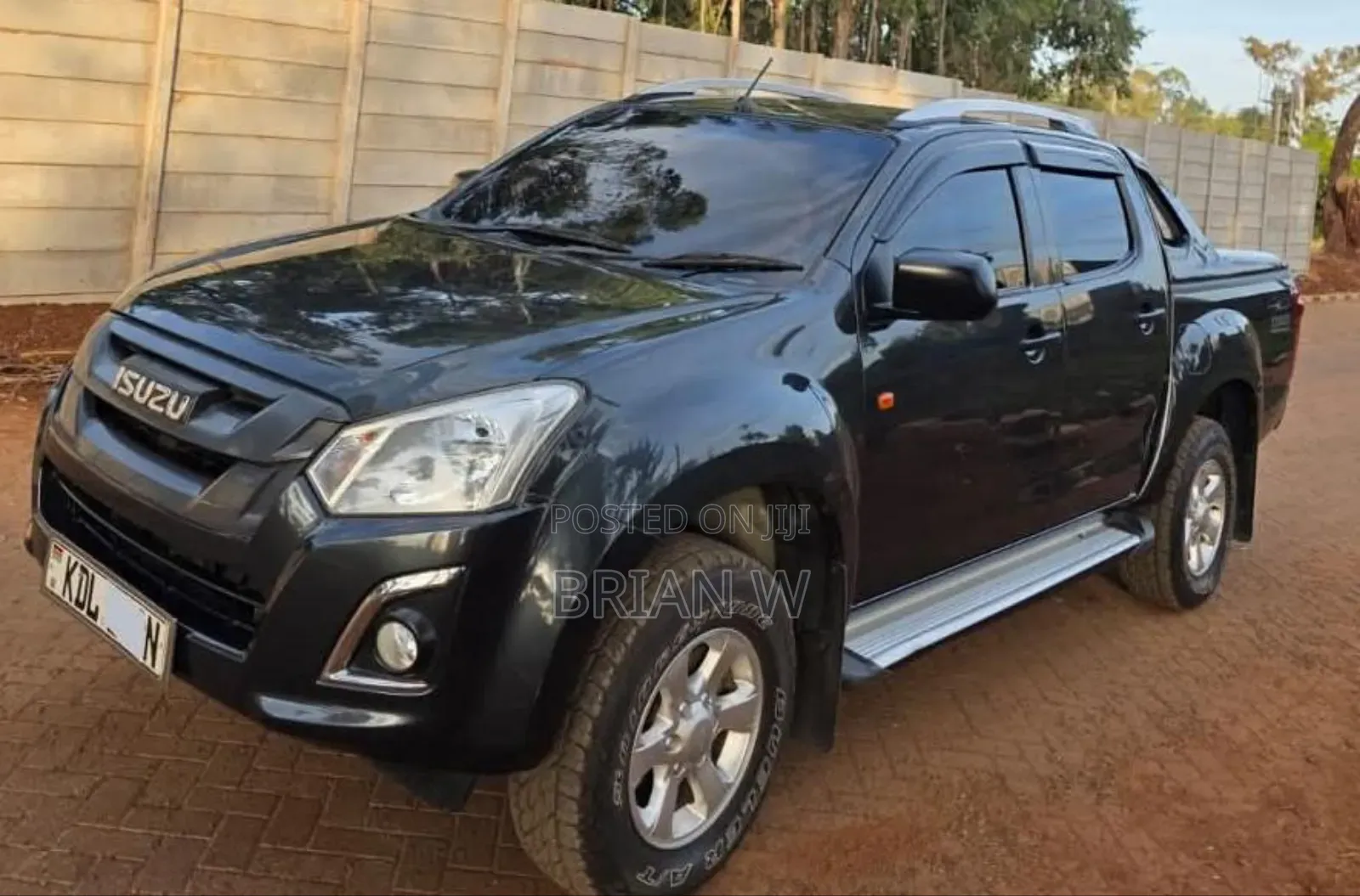 Isuzu D-MAX 2023 Black