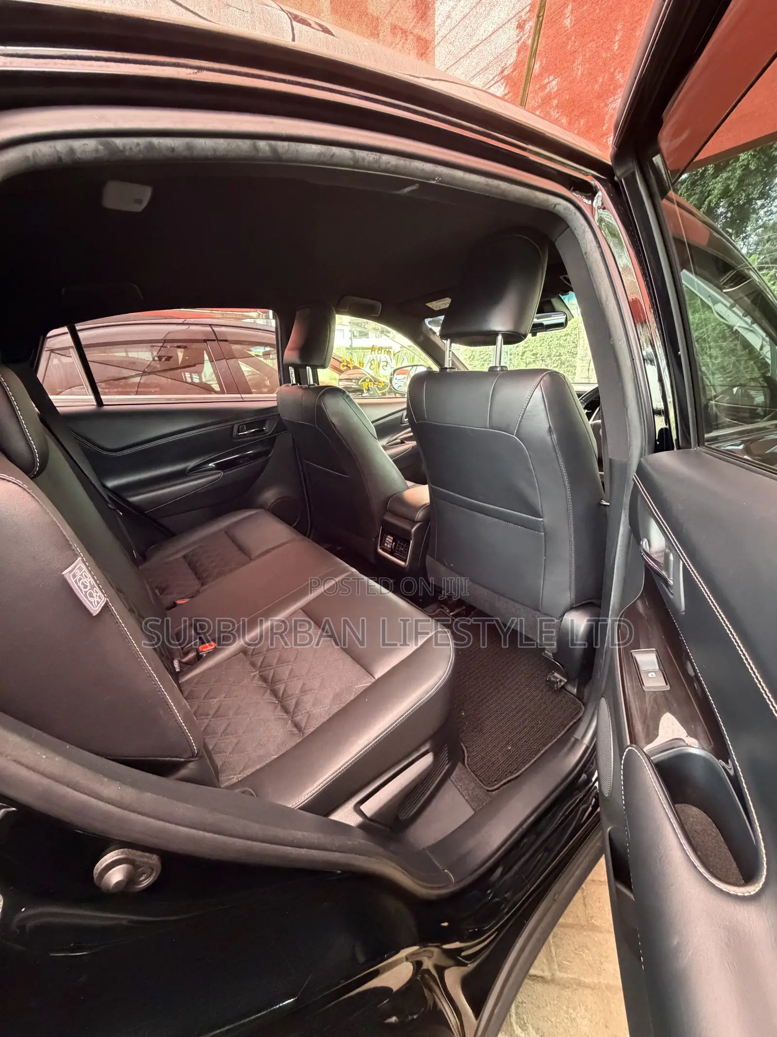 Toyota Harrier 2.0 4WD 2019 Black