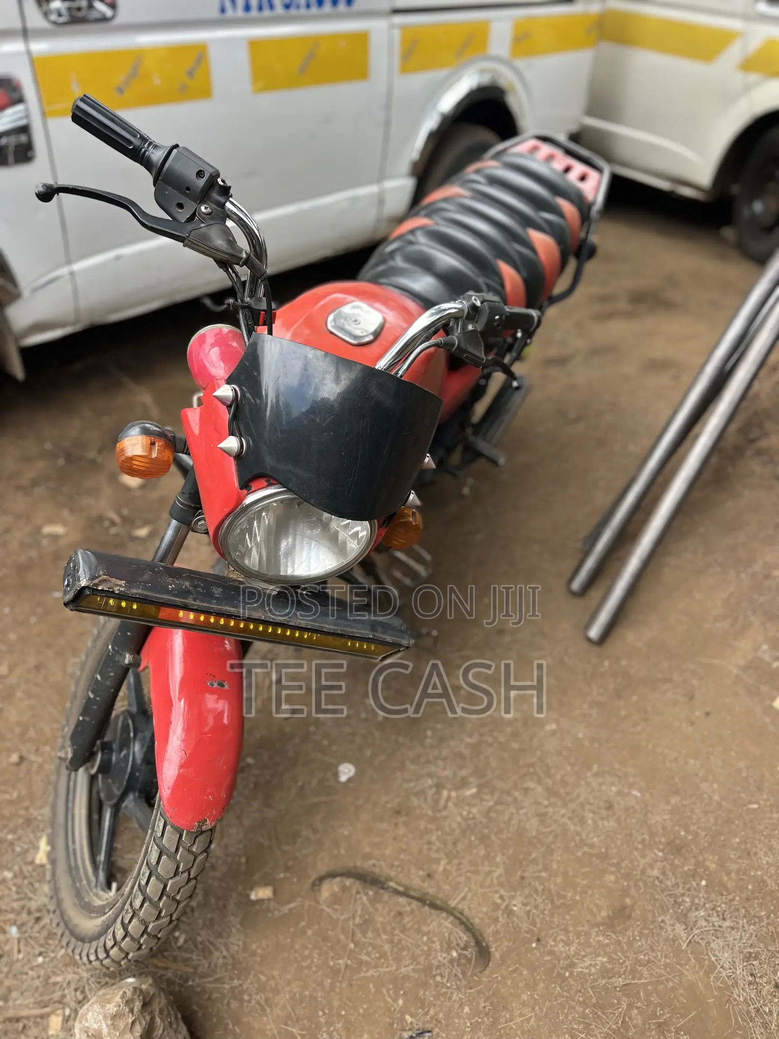 Bajaj Boxer 150 UG 2021 Red
