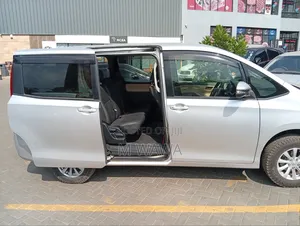 Noah/ Voxy / Seven Seater for Hire