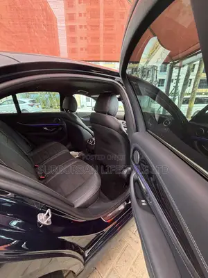 Mercedes-Benz E200 2018 Green