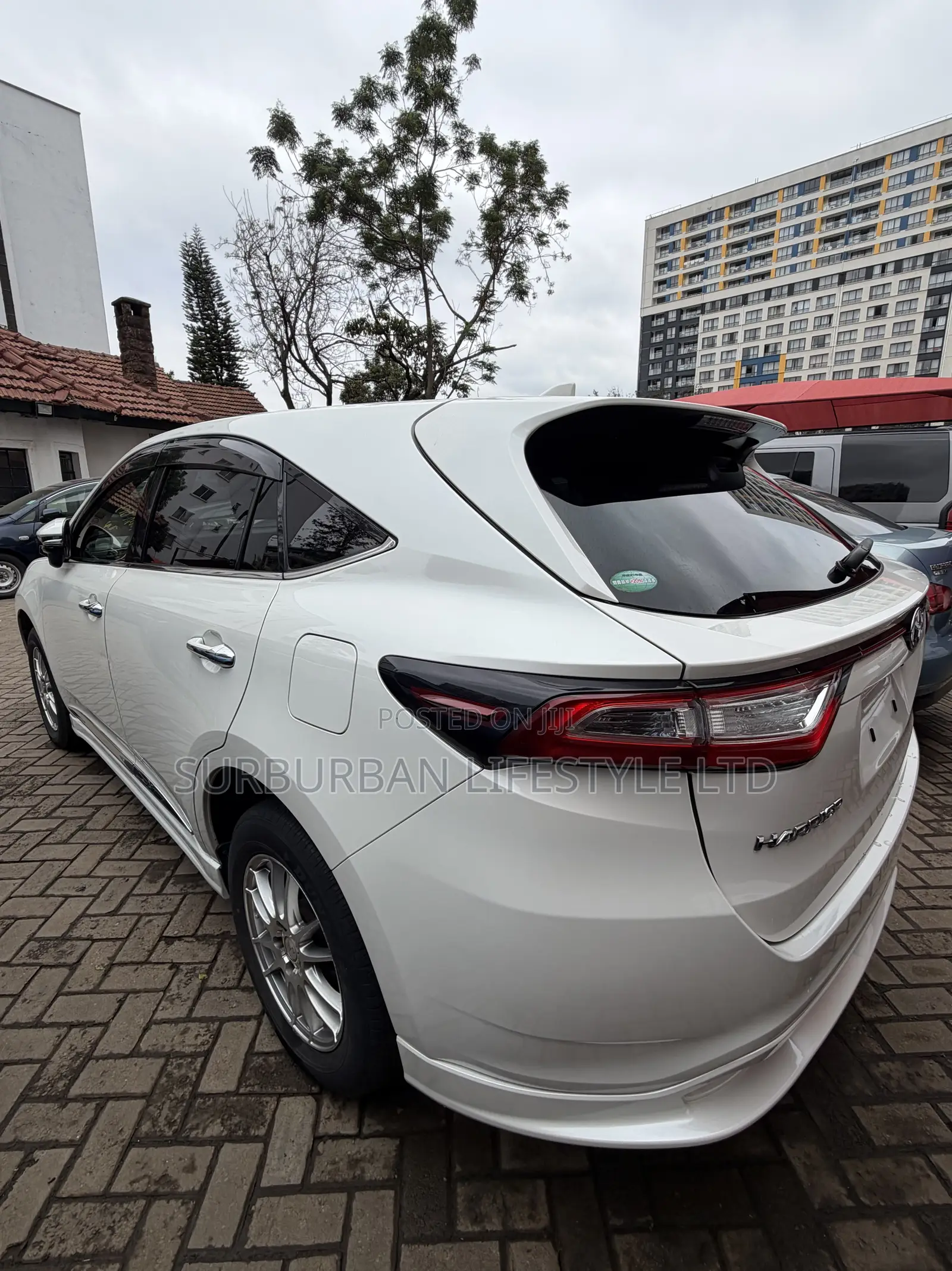 Toyota Harrier 2.0 2019 White
