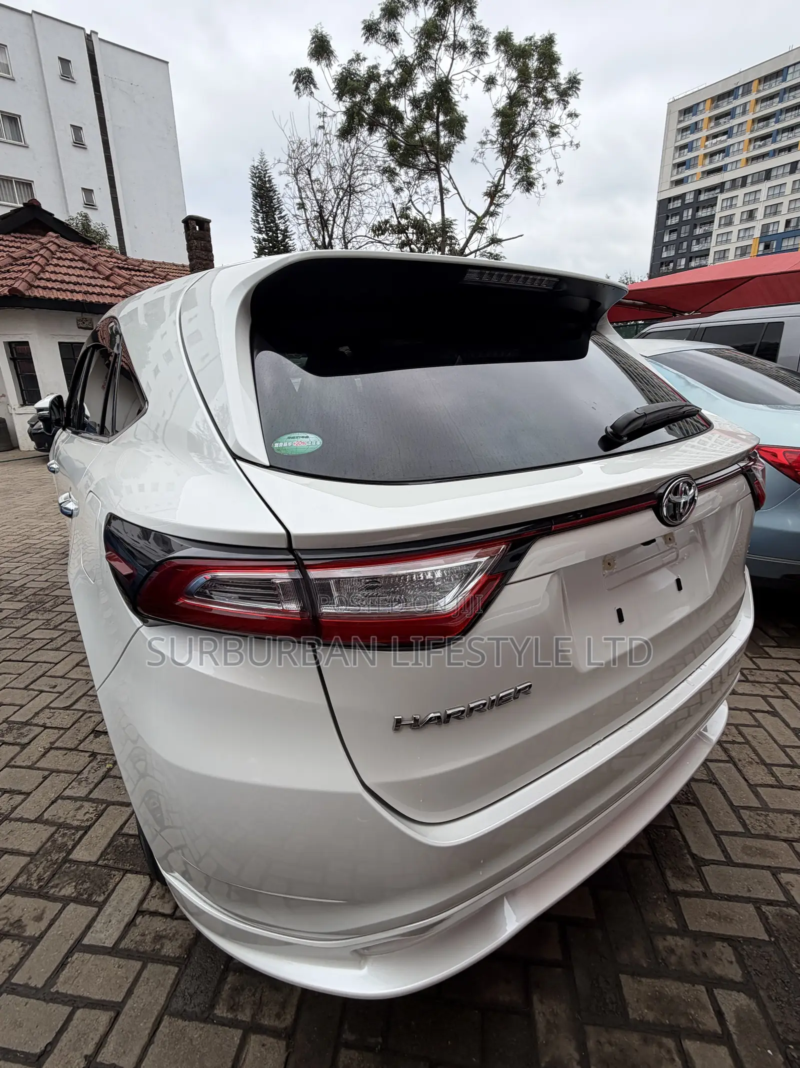 Toyota Harrier 2.0 2019 White