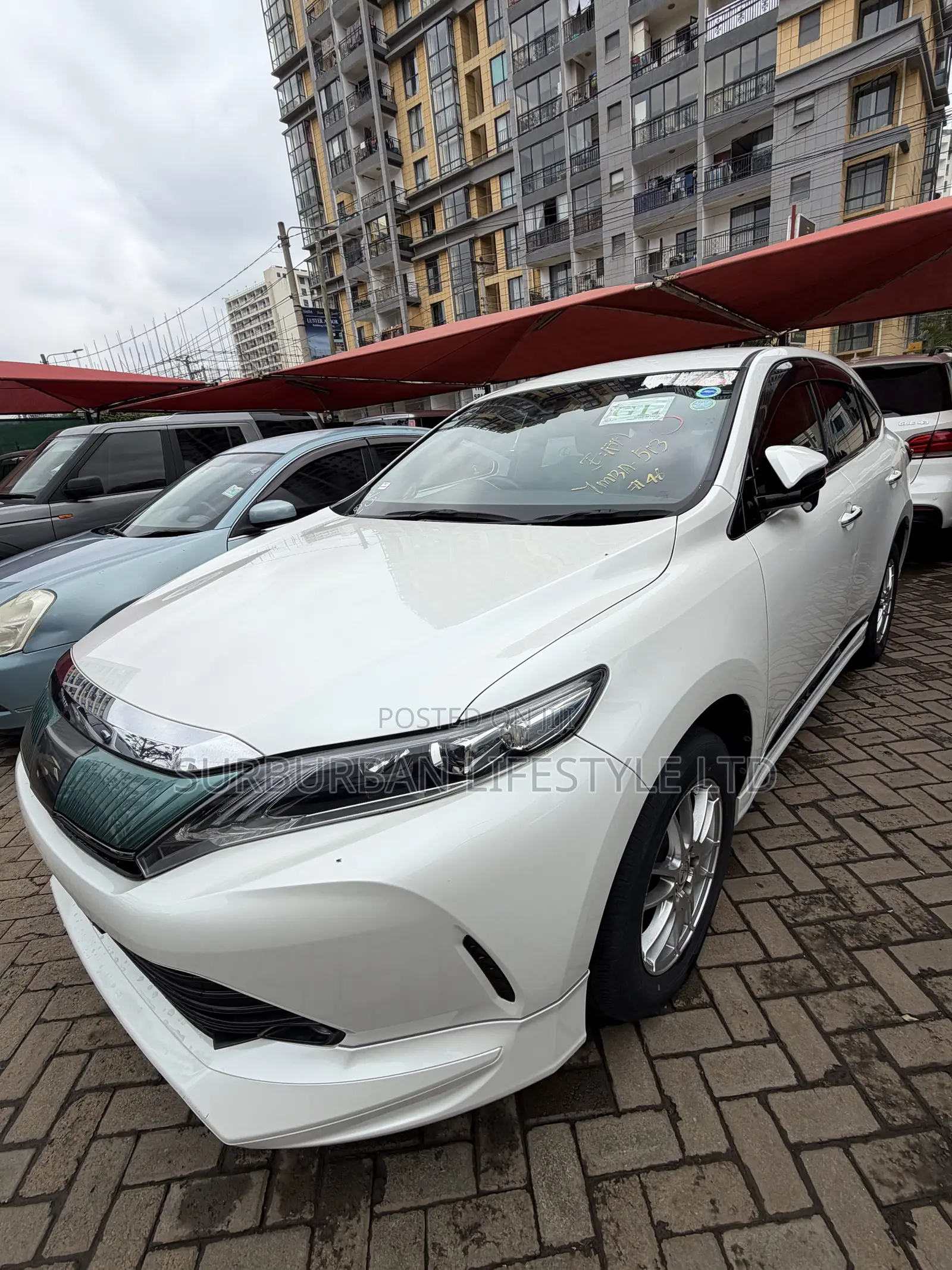 Toyota Harrier 2.0 2019 White
