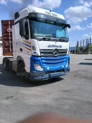 Safe and Efficient Hiab Relocation on Hand!