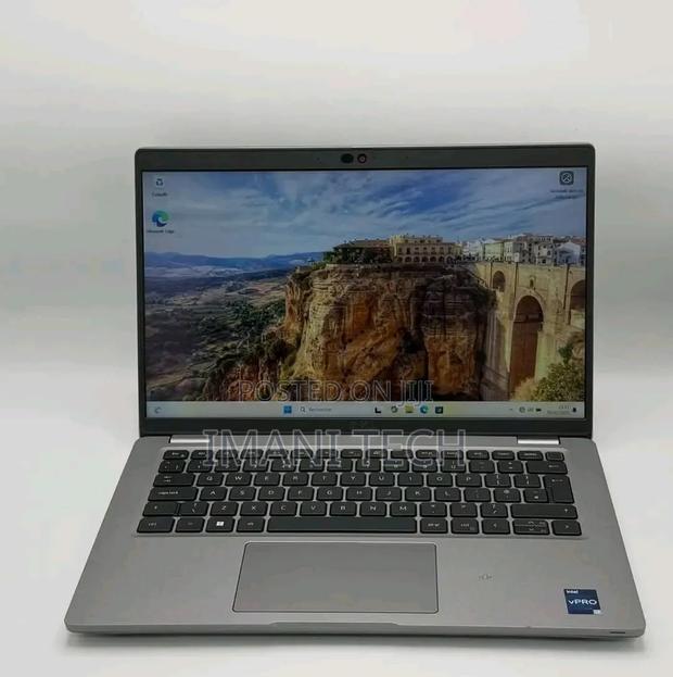 New Laptop Dell Latitude 5430 8GB Intel Core i7 SSD 256GB
