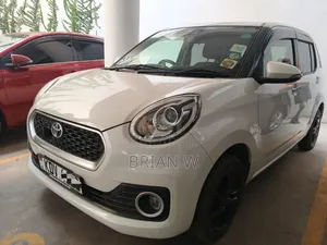 Toyota Passo 2019 White