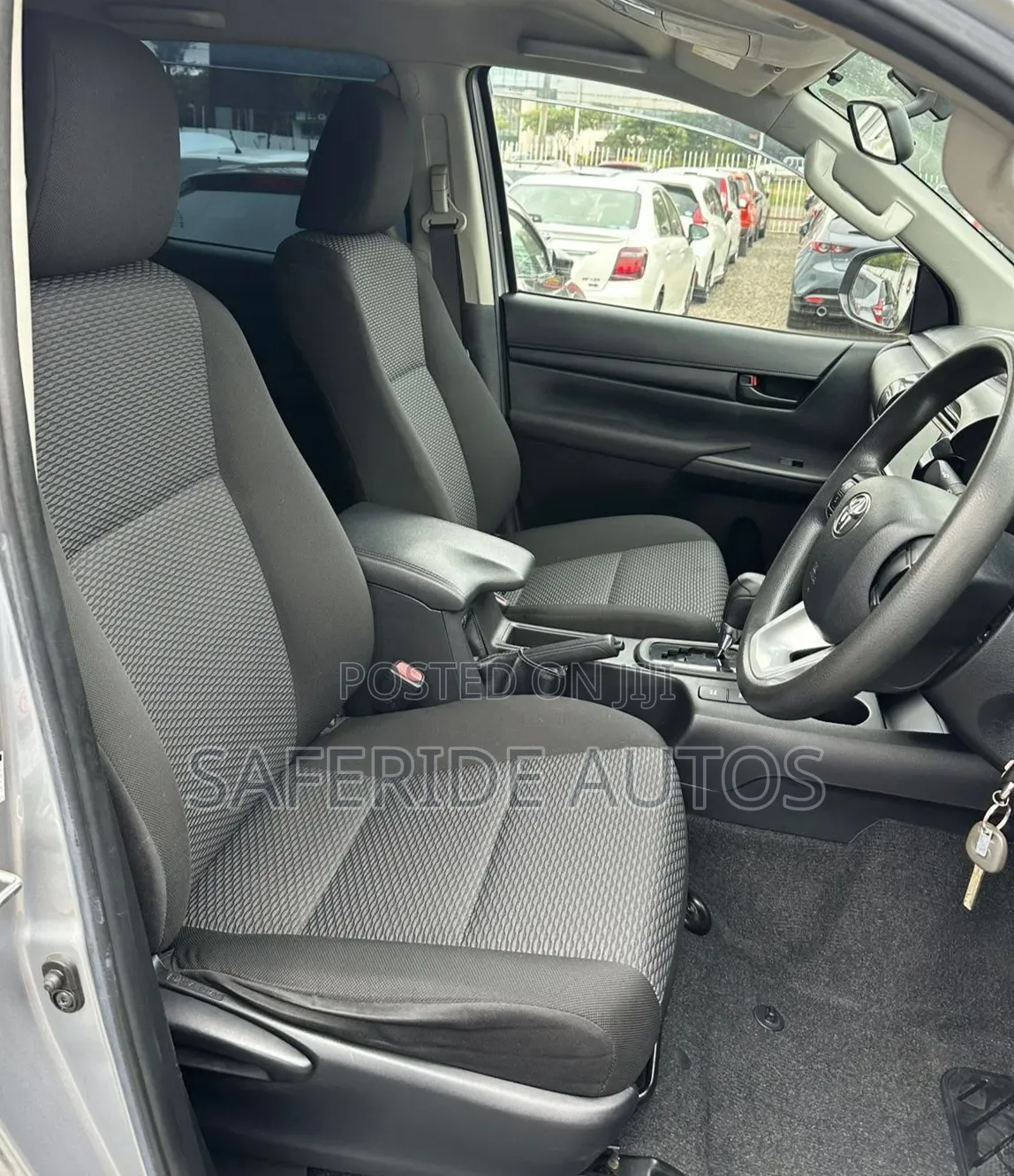 Toyota Hilux 2019 Silver