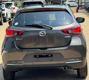 Mazda 2 2019 Brown