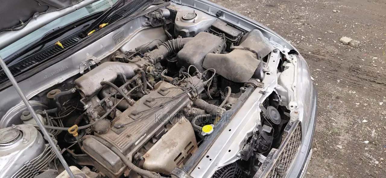 Toyota Corolla 1998 Silver