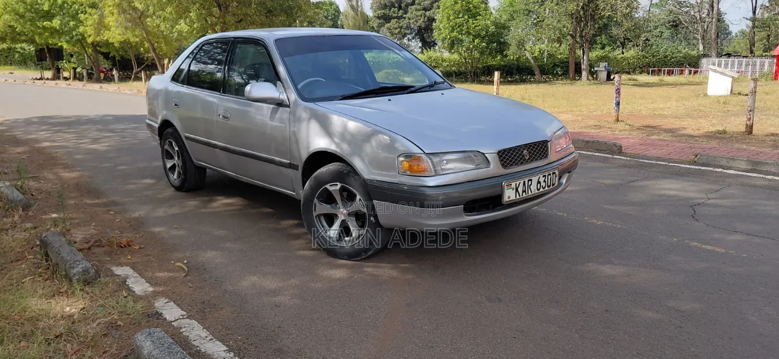 Toyota Corolla 1998 Silver