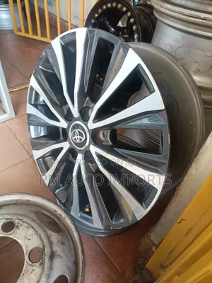 Land Cruiser V8 300 Series Rims Size 20