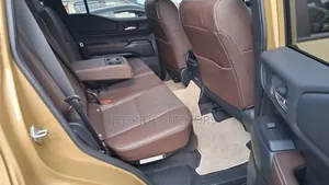 Toyota Land Cruiser Prado 2025 Gold