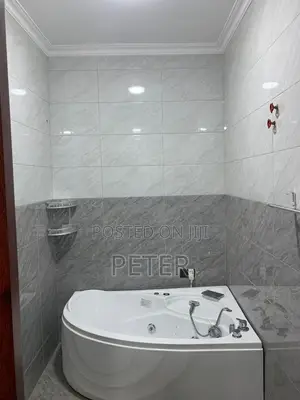 4bdrm House in Mutundu Estate, Kenyatta Road / Theta  for sale