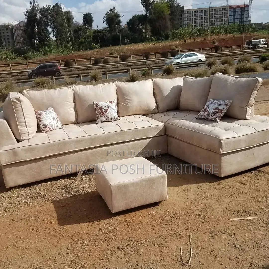 Cream Corner/L-Shaped Sofa 7 Seater + Free Delivery