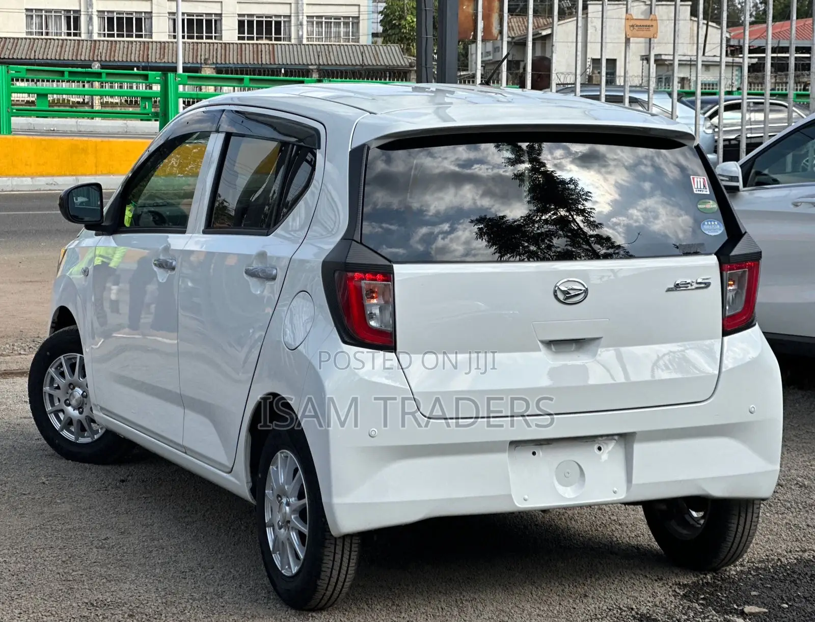 Daihatsu Mira 2019 Pearl