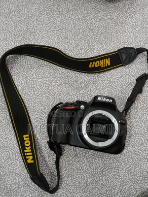 Nikon D5100