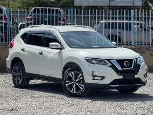 Nissan X-Trail 2.0 Petrol AWD 2019 White