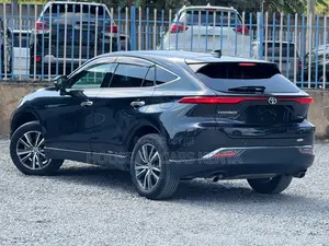 Toyota Harrier 2021 Black