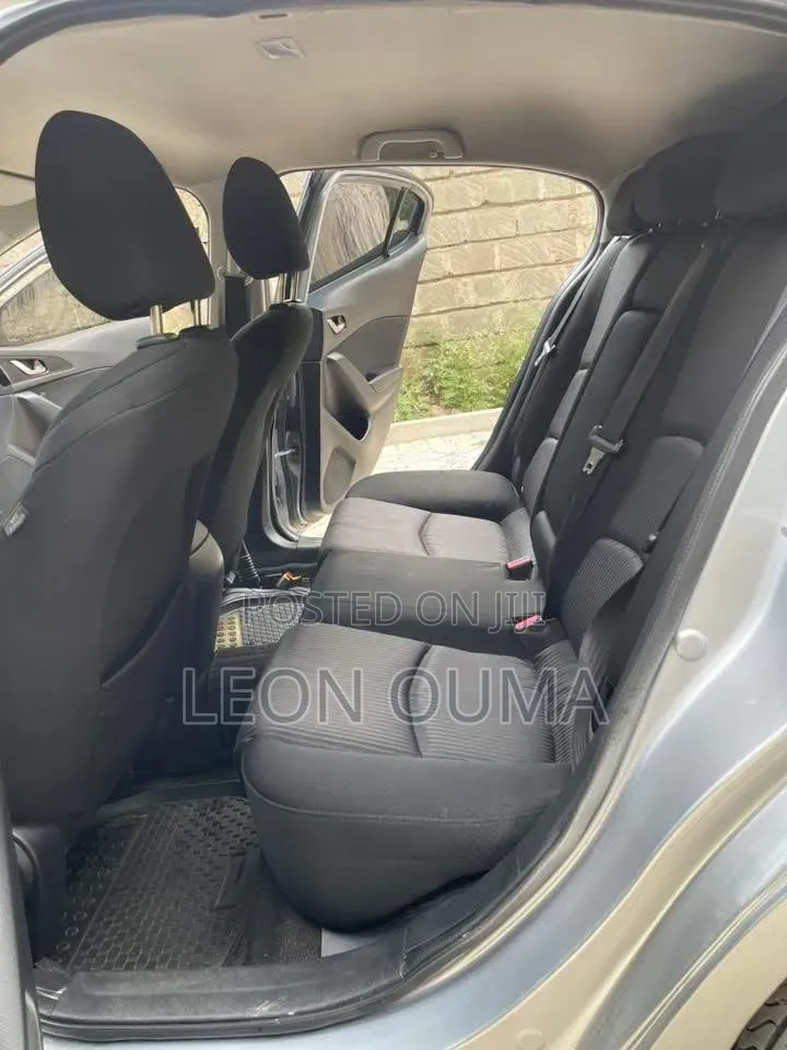 Mazda Axela SV Premium 2014 Gray