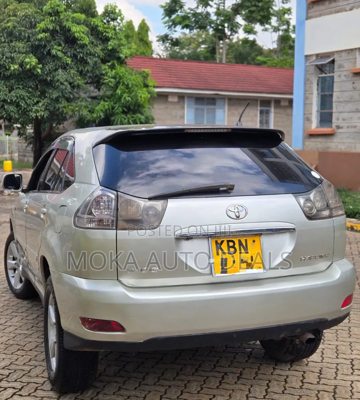 Toyota Harrier 2005 Silver