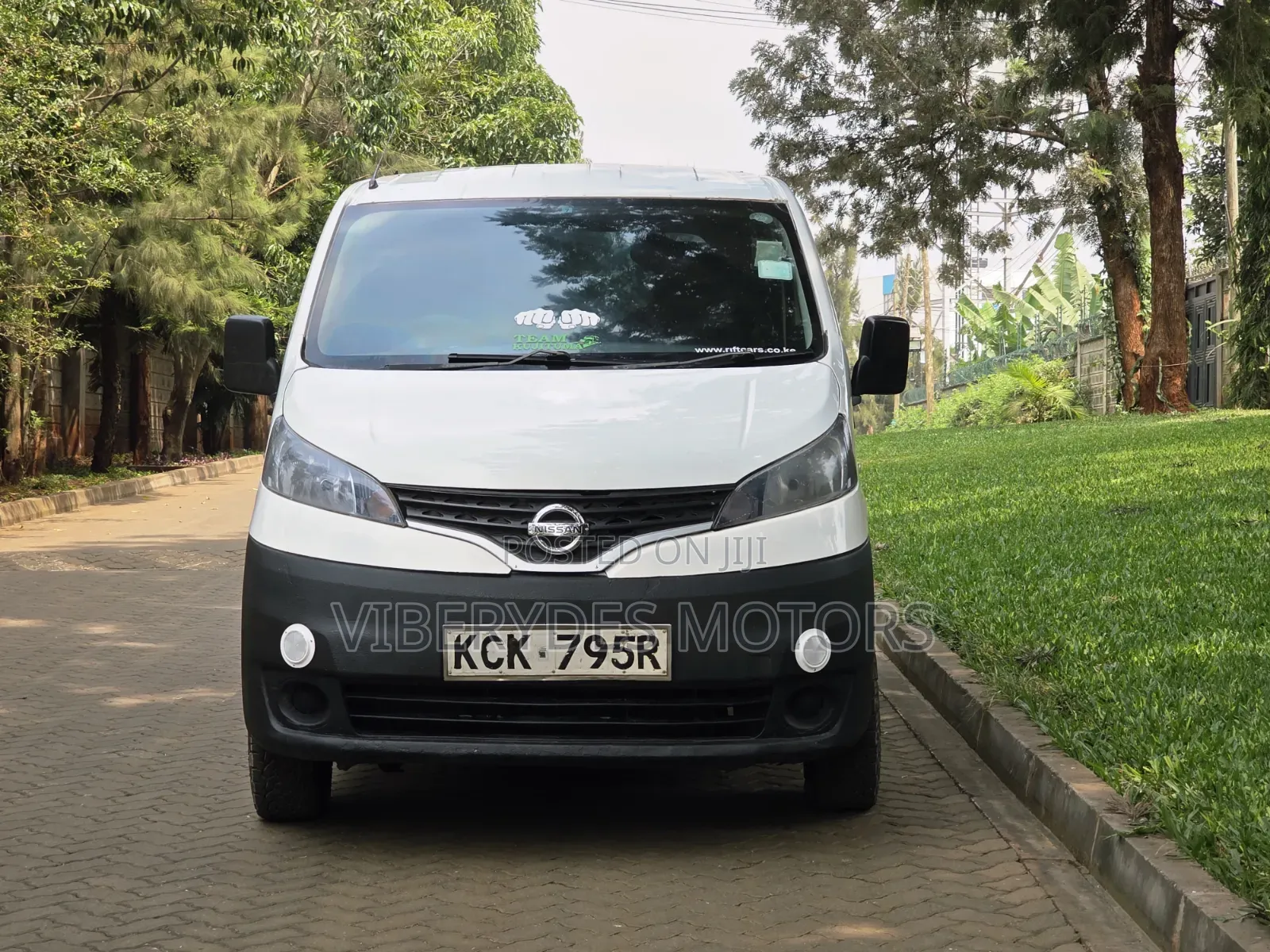 Nissan NV200 2010 White