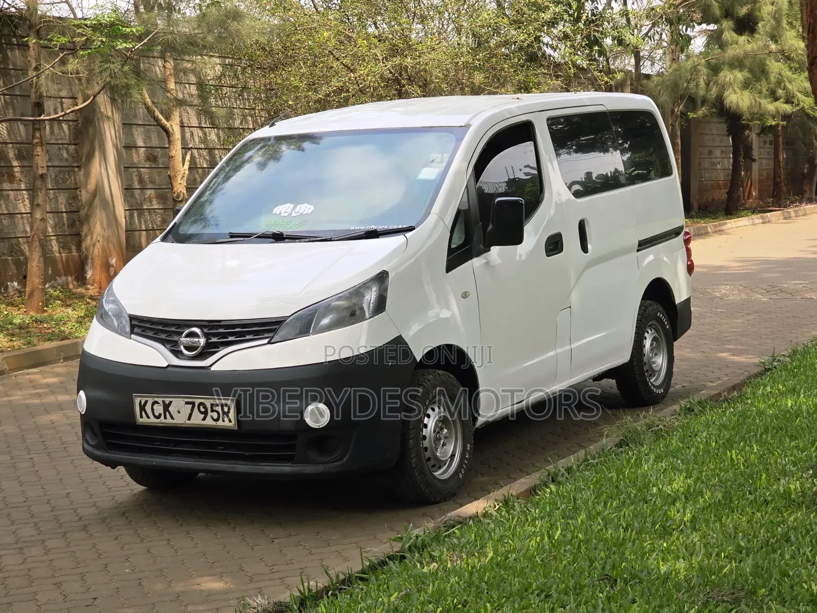 Nissan NV200 2010 White