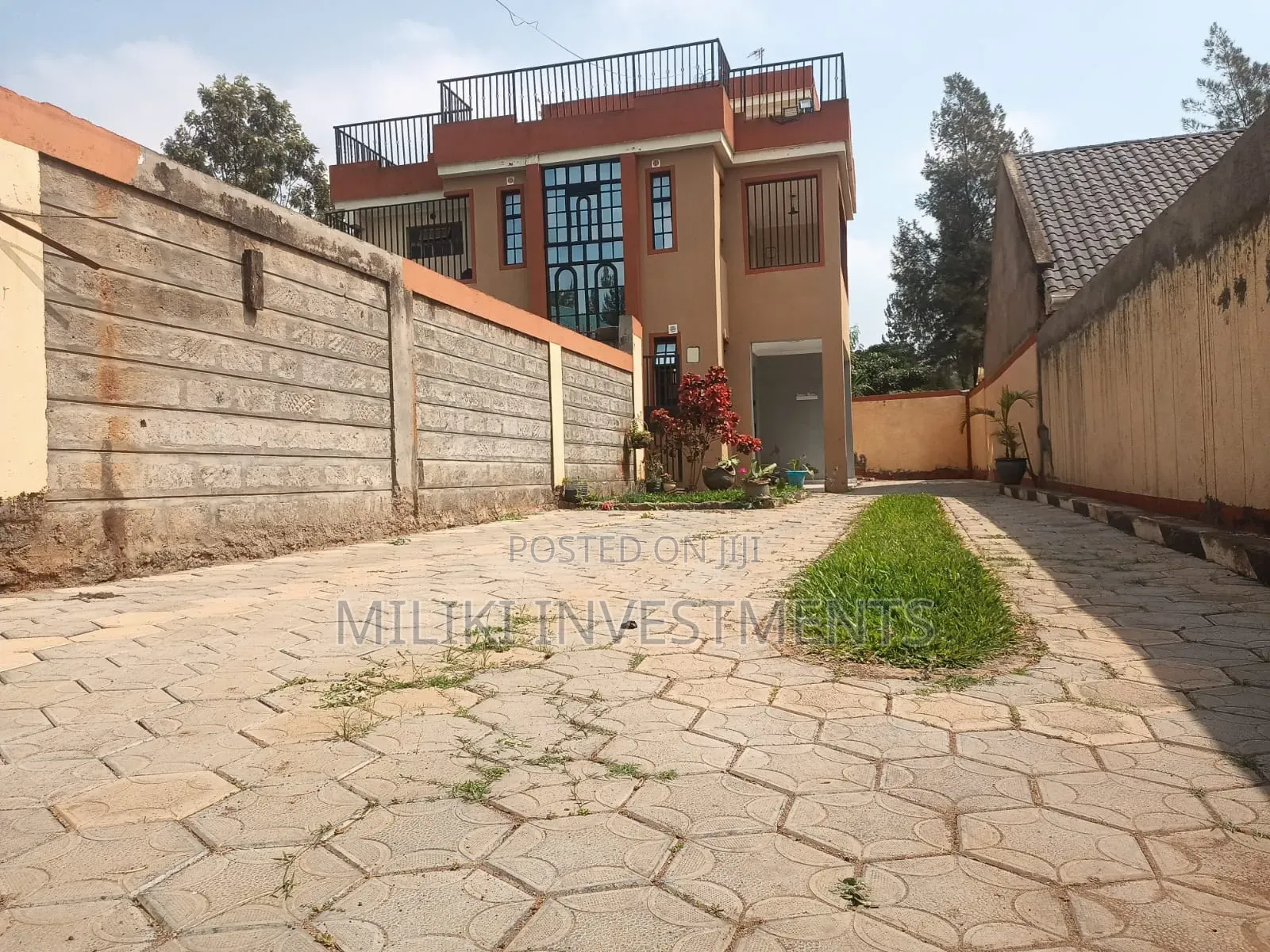 4bdrm Maisonette in Mugutha, Old Junction for sale