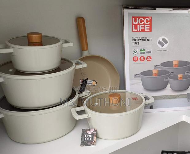 Healthy Cooking Ceramic Coated Cookware Set With Natural Wood Handle