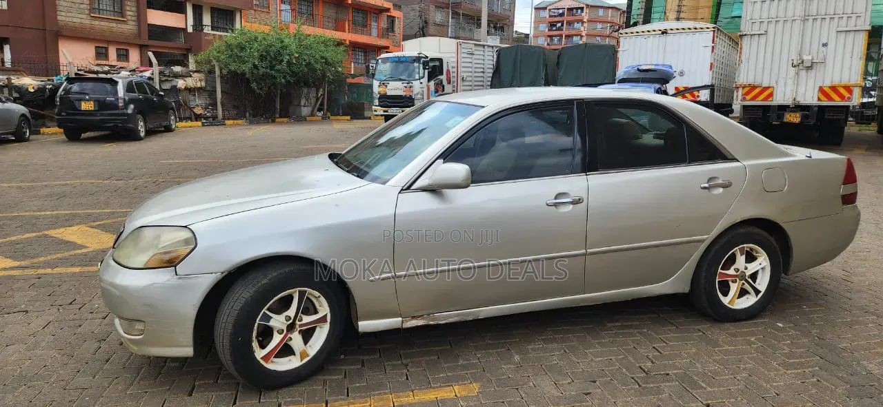Toyota Mark II 2001 Silver