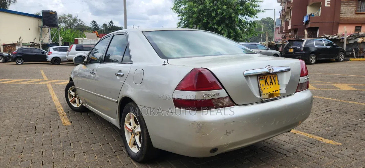 Toyota Mark II 2001 Silver