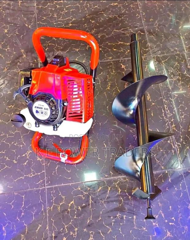4 Stroke Earth Auger Hole Drilling Machine