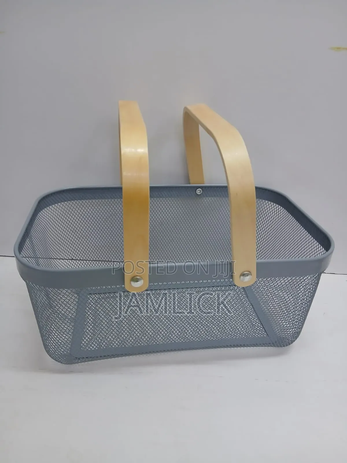 Stylish Storage Fruit Basket With Bamboo Handles - Bz