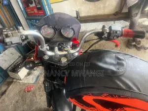 Bajaj Boxer 125 2023 Red