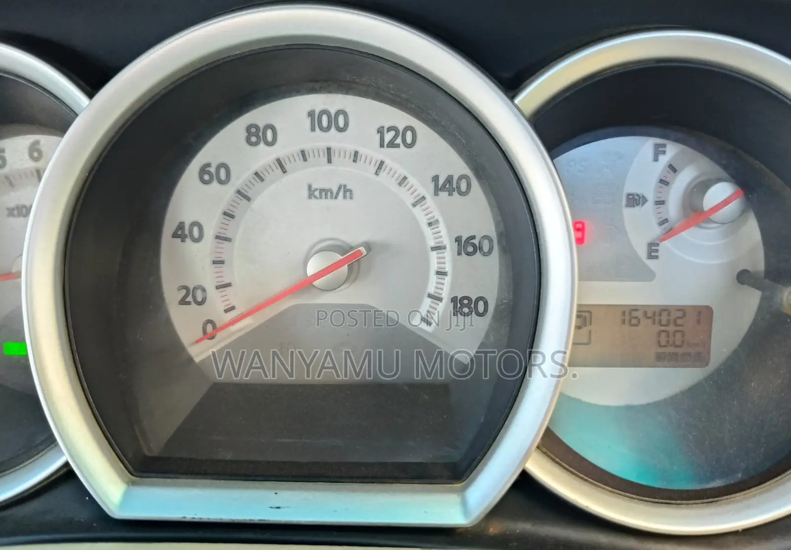 Nissan Tiida 2010