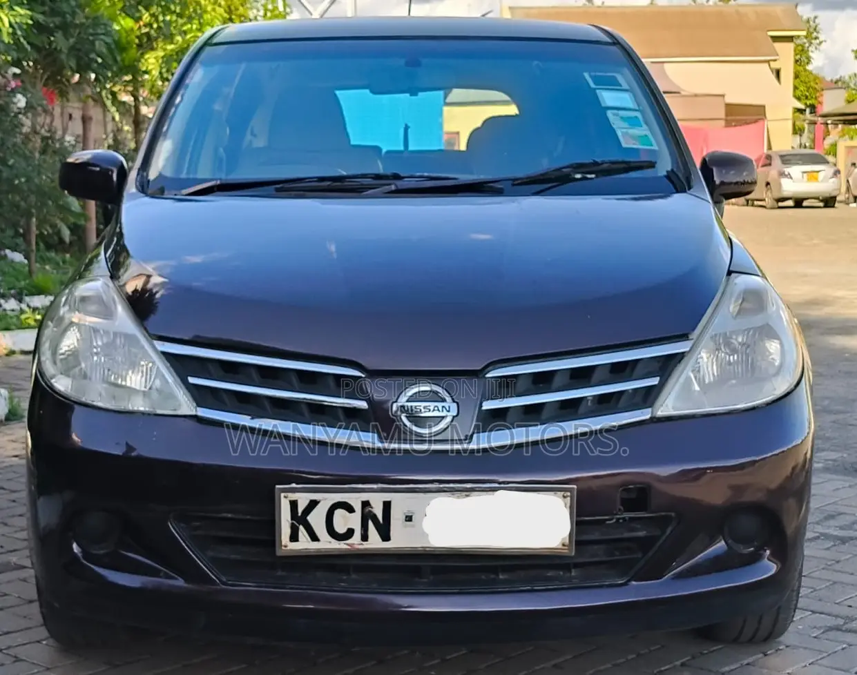 Nissan Tiida 2010