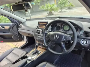Mercedes-Benz C200 2010 Silver