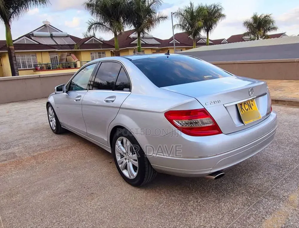 Mercedes-Benz C200 2010 Silver