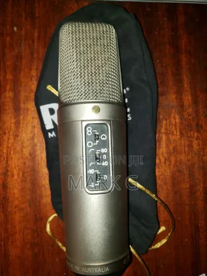 Rode Nt2-a Multi-Pattern Large Diaphragm Studio Condenser Microphone