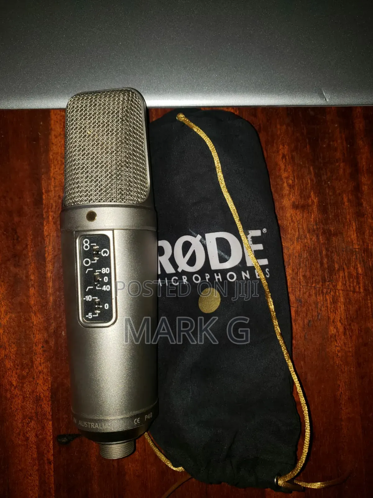 Rode Nt2-a Multi-Pattern Large Diaphragm Studio Condenser Microphone
