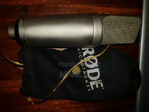 Rode Nt2-a Multi-Pattern Large Diaphragm Studio Condenser Microphone