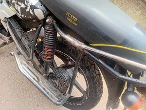 Bajaj Boxer 2019 Red