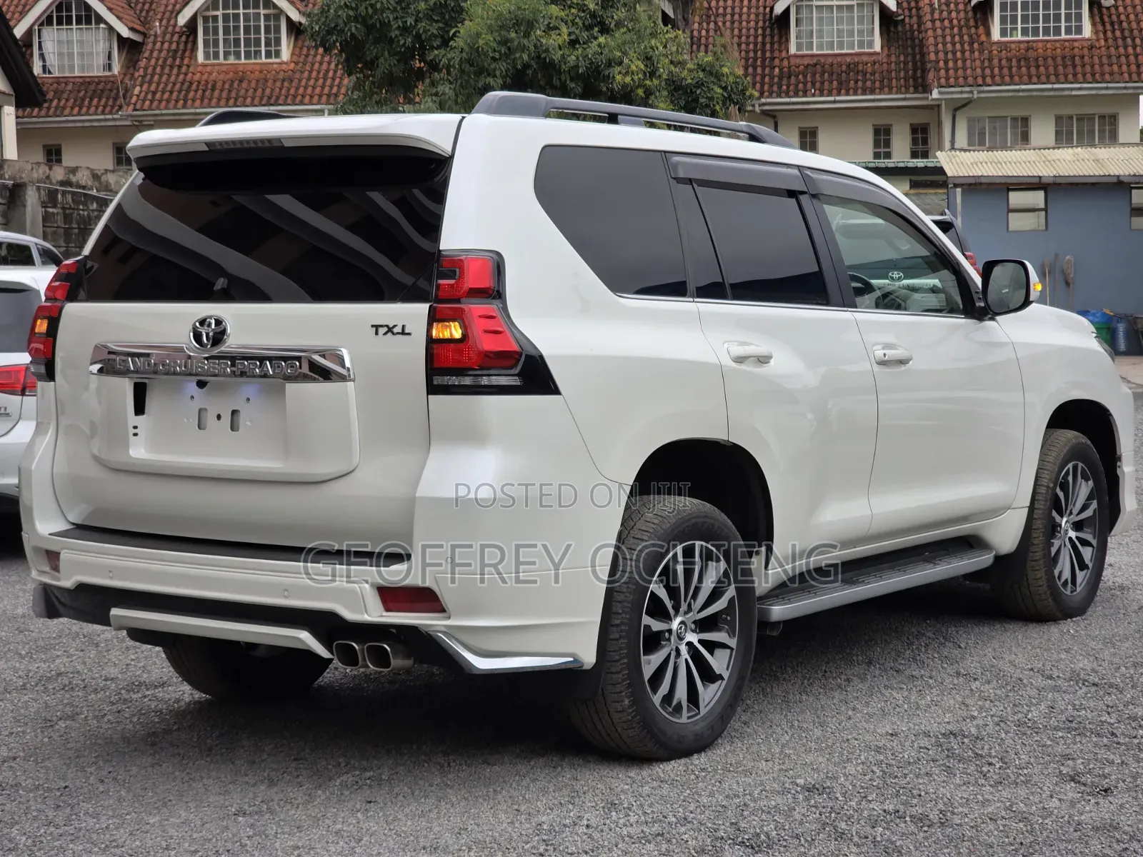 Toyota Land Cruiser Prado 2019 White
