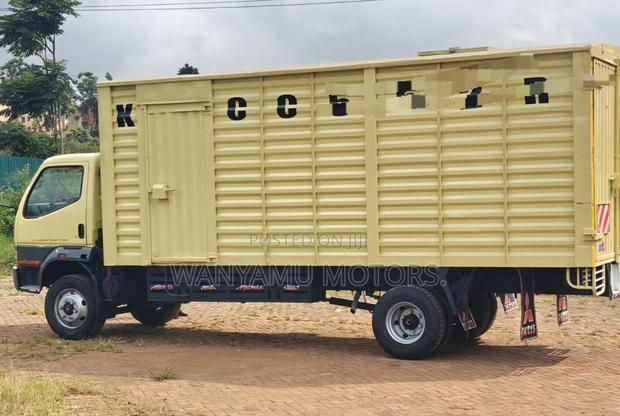 Mitsubishi Fh Truck - thumbnail 4