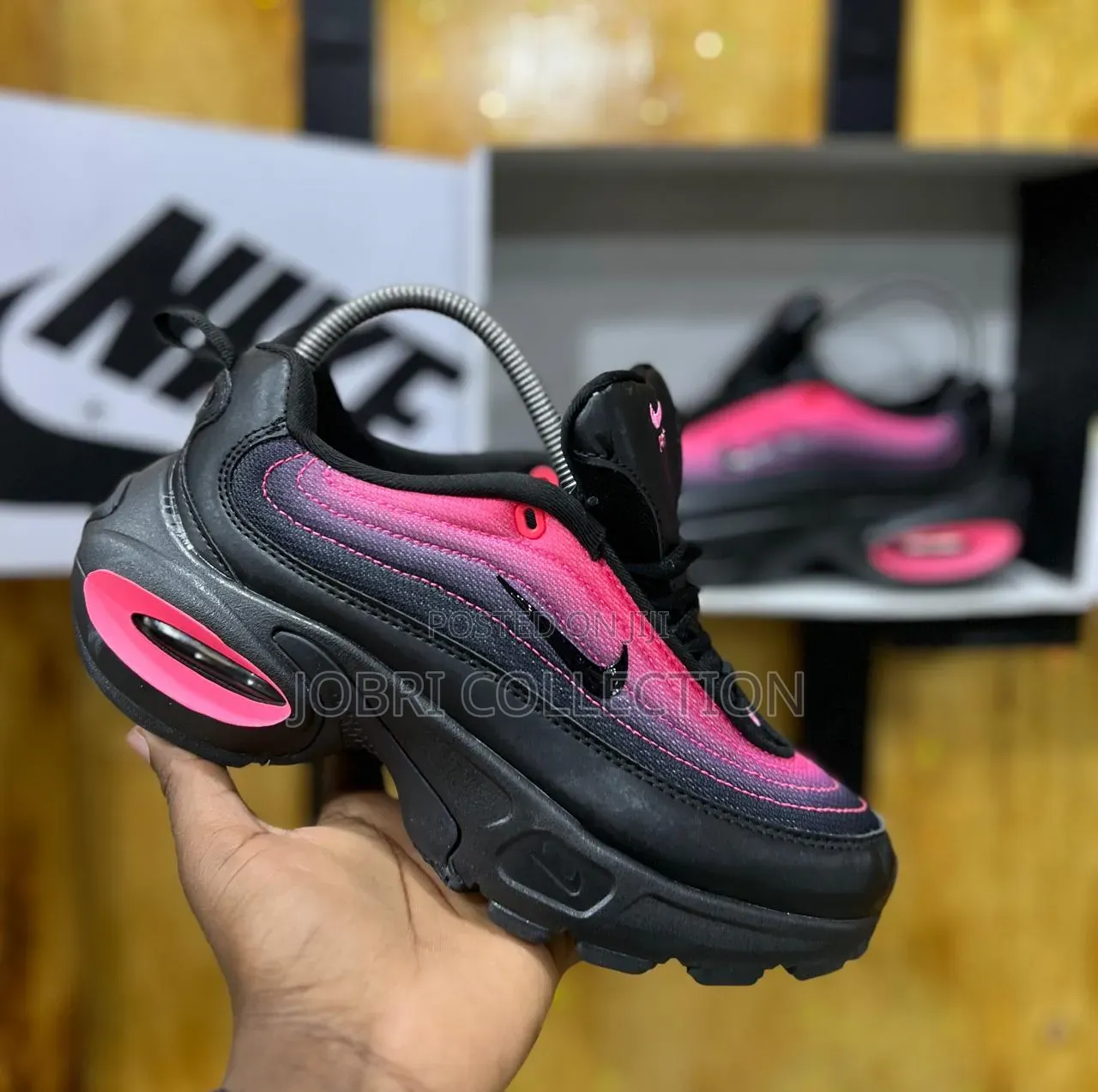 Ladies Nike Airmax Portal Sneakers